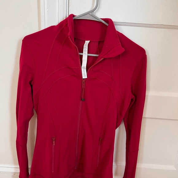 Lululemon Define jacket size 6 in ruby red - Picture 4 of 4